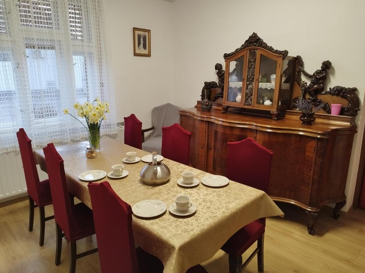 Tazlar Tartos Szegfu Vendeghaz, Maganszallas المظهر الخارجي الصورة